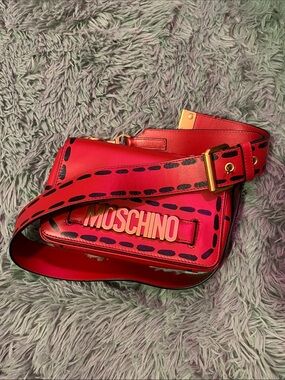 Moschino Resort 2019 Leather Crossbody Bag